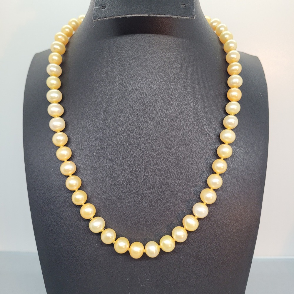 Vintage Freshwater Pearl Necklace Cream 14K Gold Filigree Clasp Strand